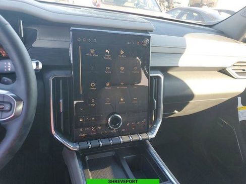 New 2025 GMC Acadia Elevation w/ Elevation Premium Package image 14