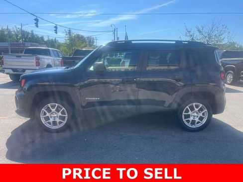 Used 2019 Jeep Renegade Sport w/ Sport Appearance Group AWD/4WD image 3