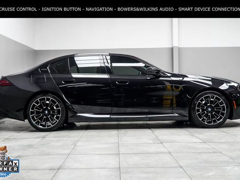 Used 2026 BMW M5 image 6