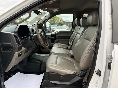 Used 2019 Ford F250 XL w/ Power Equipment Group AWD/4WD image 19