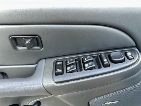 Used 2007 Chevrolet Silverado 2500 LT w/ Heavy-Duty Power Package AWD/4WD image 12