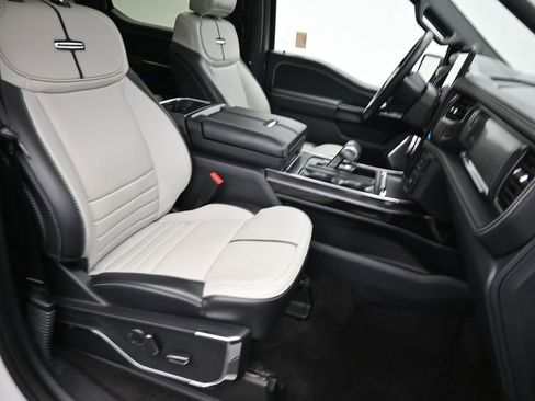 Used 2024 Ford F150 Lightning Platinum image 23