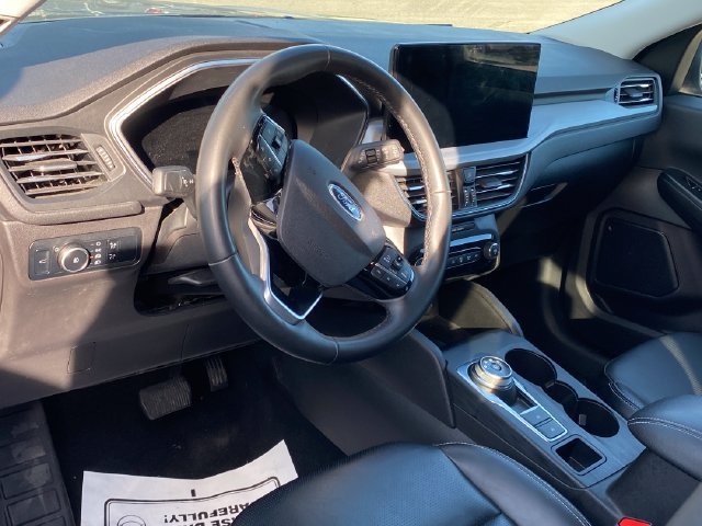 Used 2024 Ford Escape Platinum AWD/4WD image 29
