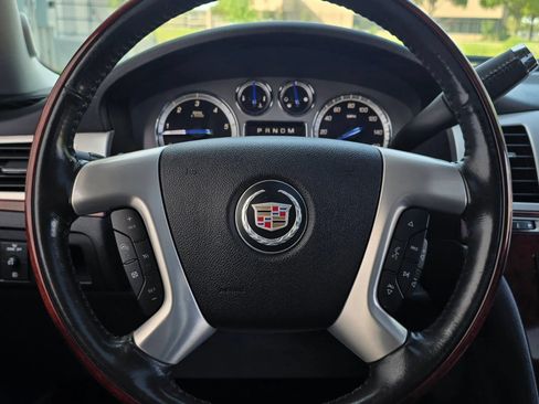 Used 2010 Cadillac Escalade EXT Luxury AWD/4WD image 26