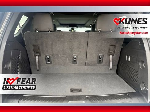 Used 2022 GMC Yukon SLT AWD/4WD image 19