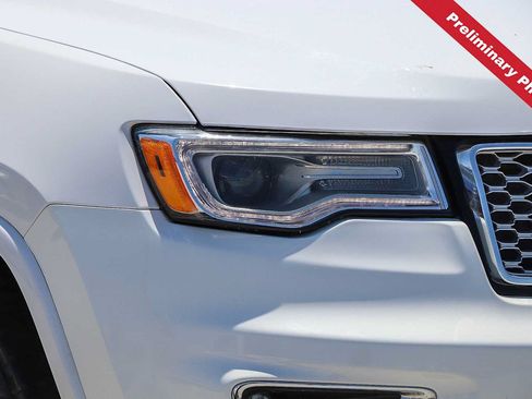 Used 2019 Jeep Grand Cherokee Overland AWD/4WD image 4
