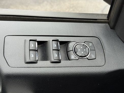 Used 2020 Ford F150 Lariat image 12