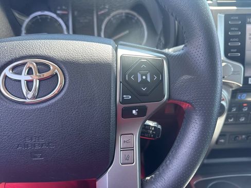 Used 2022 Toyota 4Runner Limited AWD/4WD image 9