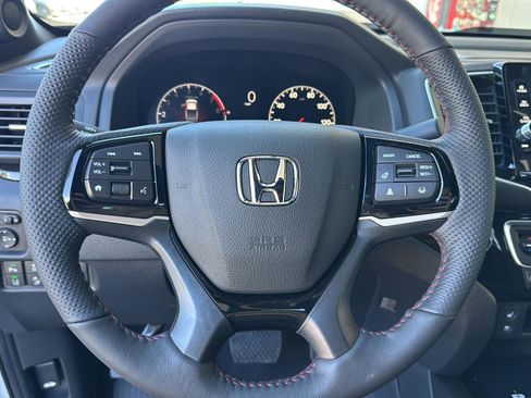 New 2026 Honda Ridgeline Black Edition image 18