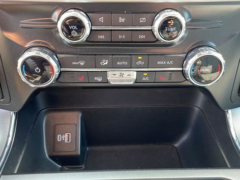 Used 2022 Ford F150 XLT w/ Equipment Group 302A High AWD/4WD image 21