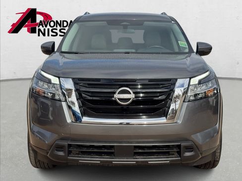 Certified 2022 Nissan Pathfinder SV image 6