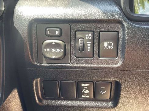 Used 2024 Toyota 4Runner TRD Off-Road AWD/4WD image 10