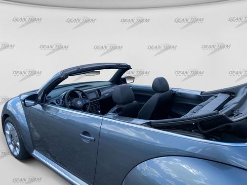 Used 2019 Volkswagen Beetle 2.0T SE FWD image 12