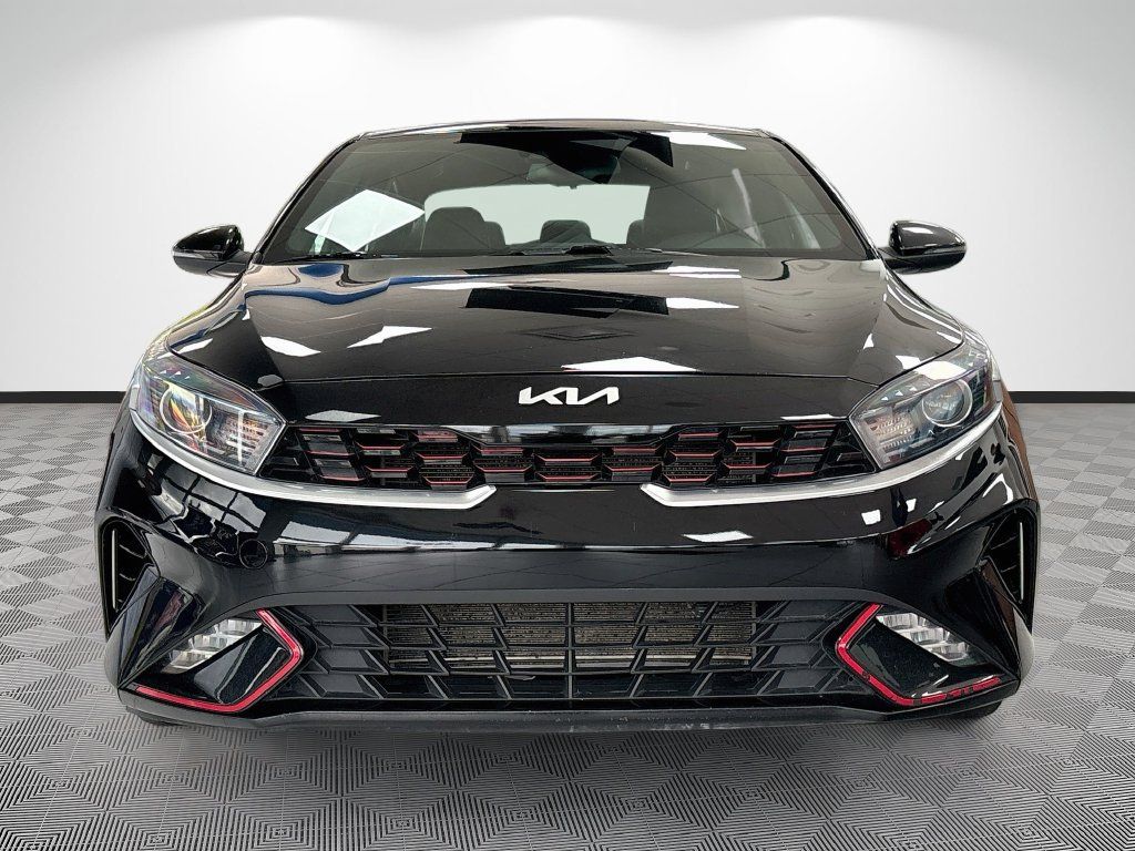 Used 2023 Kia Forte GT-Line FWD image 2