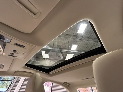 Used 2017 Lexus ES 350 350 w/ Luxury Package image 56