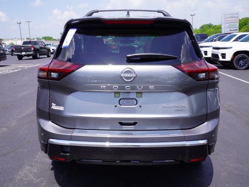 Used 2026 Nissan Rogue Platinum w/ Platinum Premium Package AWD/4WD image 7