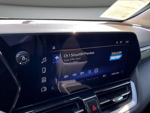 Used 2025 Chevrolet TrailBlazer LT FWD image 16
