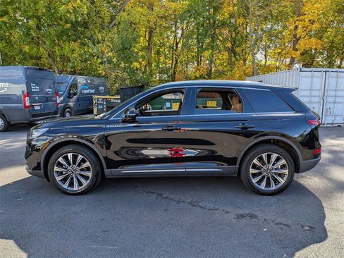 Used 2022 Lincoln Corsair Reserve w/ Equipment Group 201A image 9