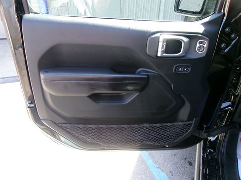 Used 2020 Jeep Wrangler Unlimited Rubicon w/ LED Lighting Group image 14