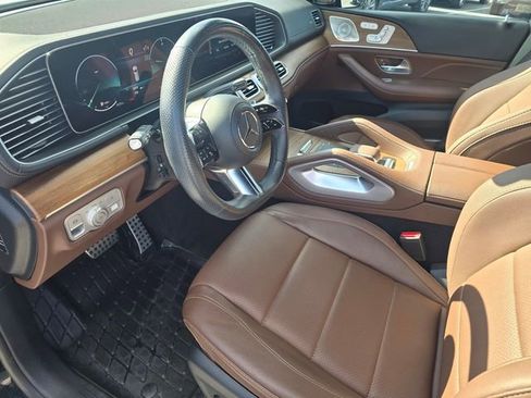 Used 2024 Mercedes-Benz GLS 450 4MATIC image 21