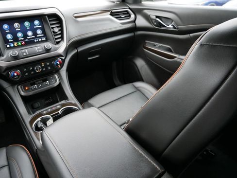 Used 2023 GMC Acadia AT4 w/ Technology Package AWD/4WD image 19