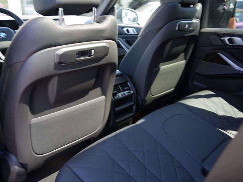 Used 2024 BMW X5 sDrive40i w/ Premium Package RWD image 10