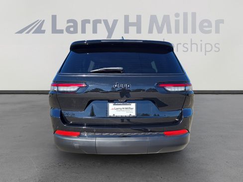 New 2025 Jeep Grand Cherokee L Altitude AWD/4WD image 5