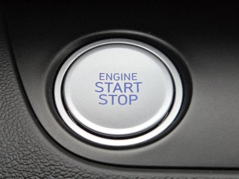 Used 2024 Hyundai Elantra SEL FWD image 32