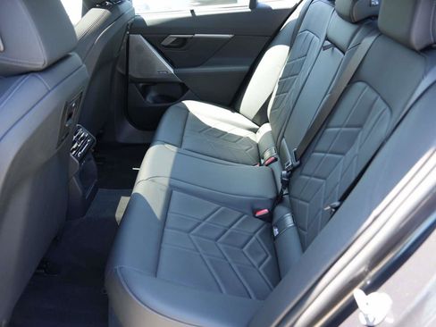 Used 2026 BMW 530i w/ Premium Package RWD image 12
