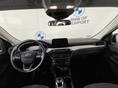 Used 2021 Ford Escape SE image 11