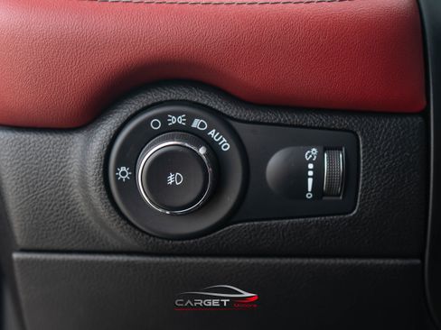 Used 2022 Dodge Durango R/T w/ Blacktop Package AWD/4WD image 40