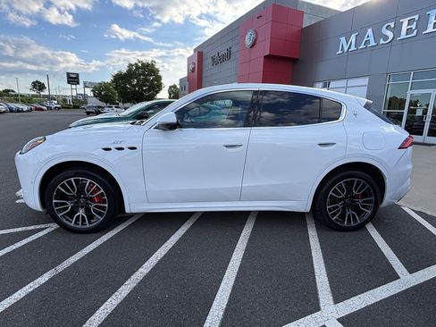 Used 2023 Maserati Grecale GT AWD/4WD image 4