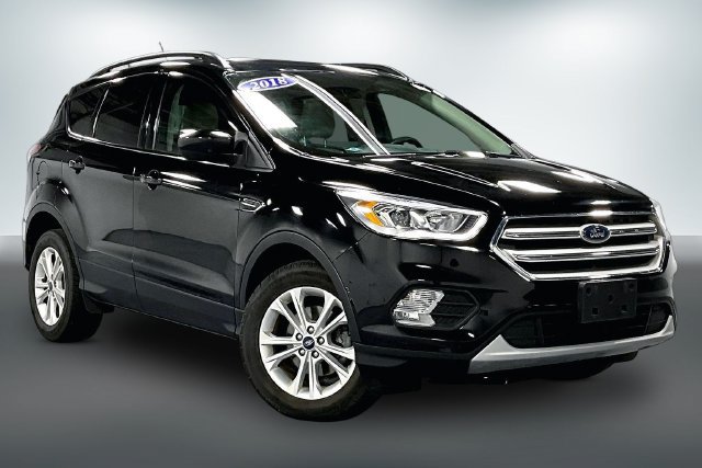 Used 2018 Ford Escape SEL w/ Canadian Touring Package FWD image 1