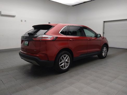 Used 2023 Ford Edge SEL image 9