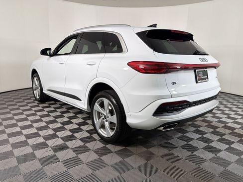 New 2025 Audi Q5 Premium Plus image 2