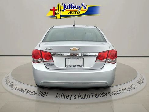 Used 2012 Chevrolet Cruze LS w/ Connectivity Package image 4