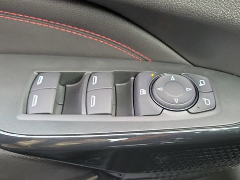 New 2026 Chevrolet Trax RS w/ Sunroof Package image 19