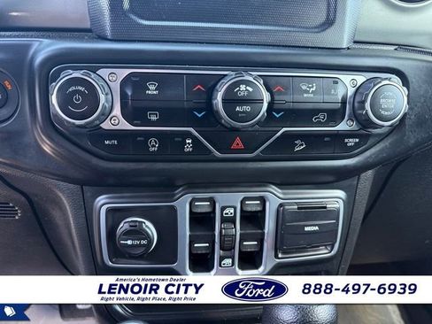 Used 2018 Jeep Wrangler Unlimited Sport S AWD/4WD image 26