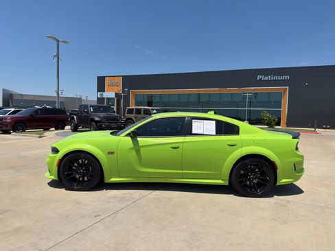 Used 2023 Dodge Charger Scat Pack RWD image 2
