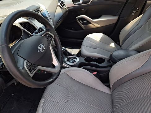 Used 2012 Hyundai Veloster w/ Style Pkg FWD image 10