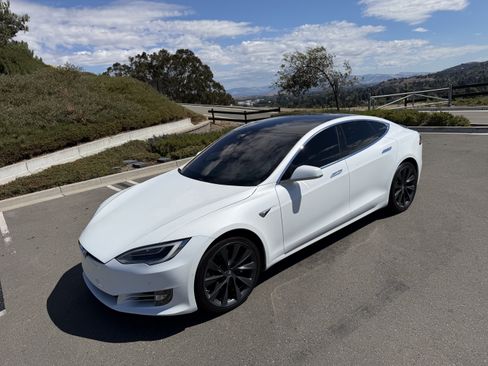 Used 2018 Tesla Model S 100D AWD/4WD image 3