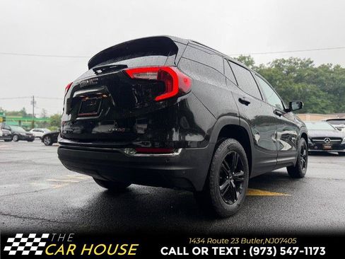 Used 2022 GMC Terrain AT4 w/ Tech Package AWD/4WD image 7