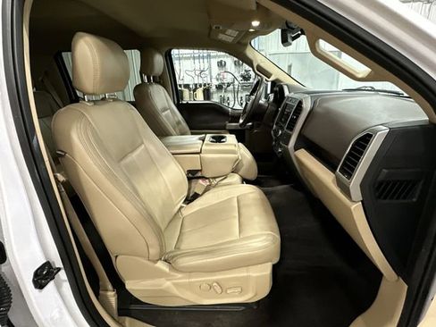 Used 2018 Ford F150 Lariat image 28