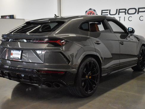 Used 2022 Lamborghini Urus image 29
