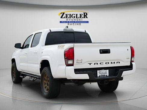 Used 2023 Toyota Tacoma SR AWD/4WD image 5
