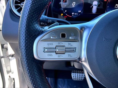 Used 2023 Mercedes-Benz GLB 250 4MATIC image 21