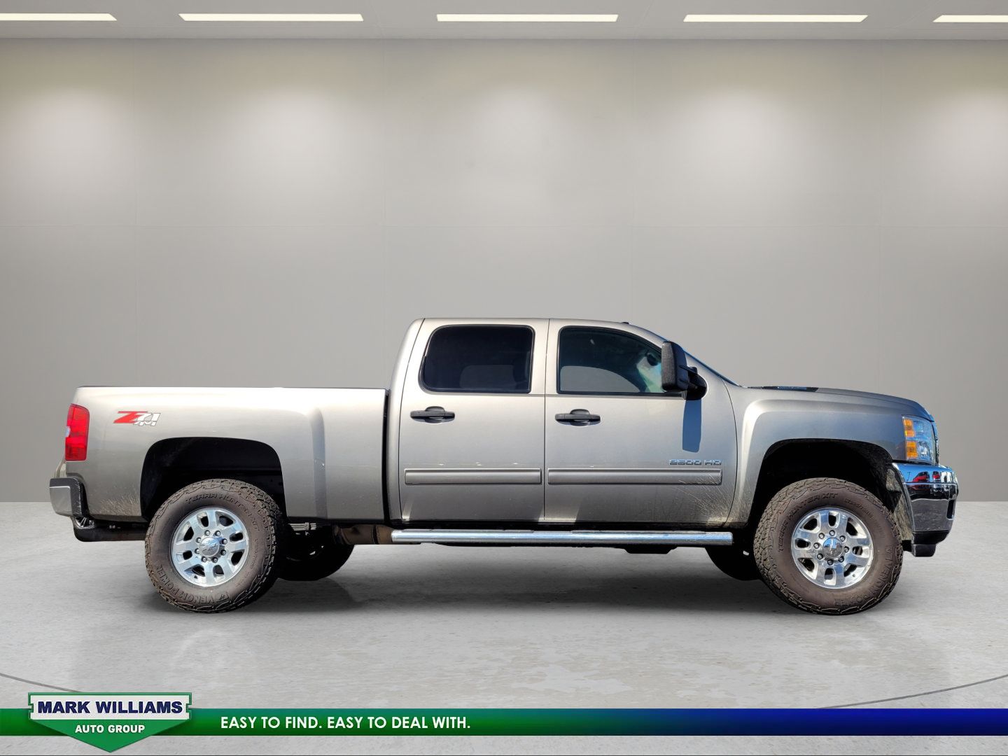 Used 2014 Chevrolet Silverado 2500 LT w/ Interior Plus Package AWD/4WD image 2