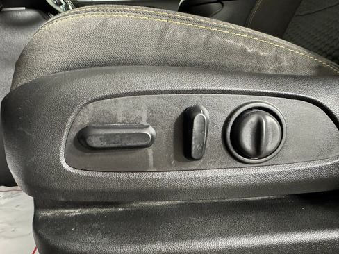 Used 2020 GMC Terrain SLE w/ Driver Convenience Package FWD image 32