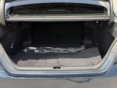 Used 2021 Toyota Camry SE FWD image 19