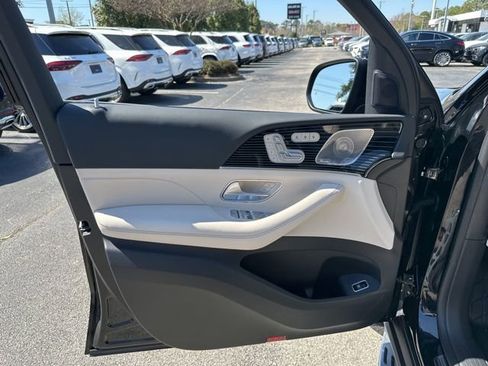 New 2026 Mercedes-Benz GLS 450 4MATIC image 21